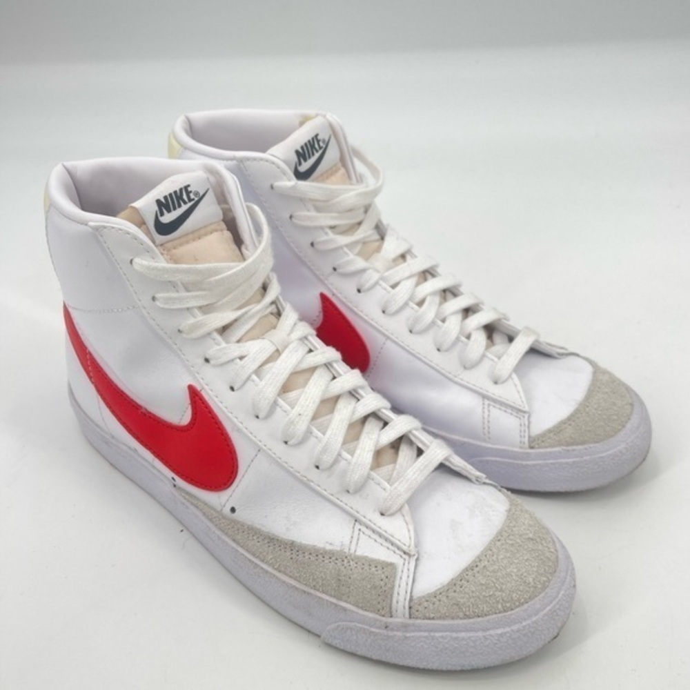 Nike Blazer Mid '77 Vintage, with the style code BQ6806-122